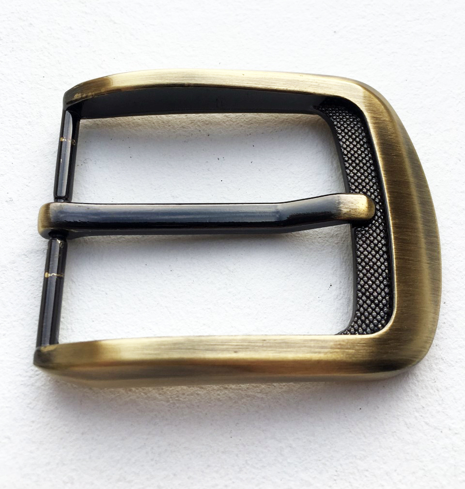 Boucle de ceinture 40 mm finition vieux laiton satiné brossé